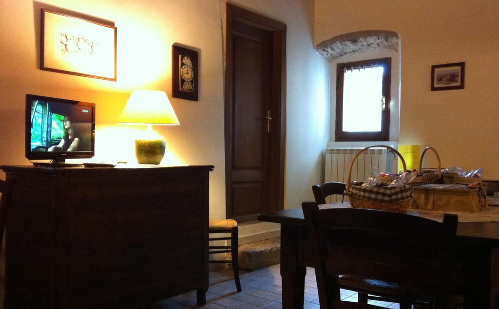 Residenza La Torre Aparthotel Santo Stefano Di Sessanio Exteriör bild