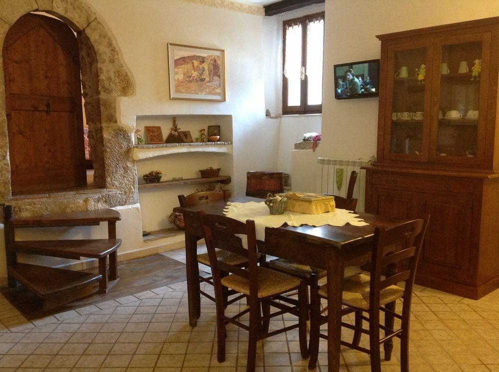 Residenza La Torre Aparthotel Santo Stefano Di Sessanio Exteriör bild