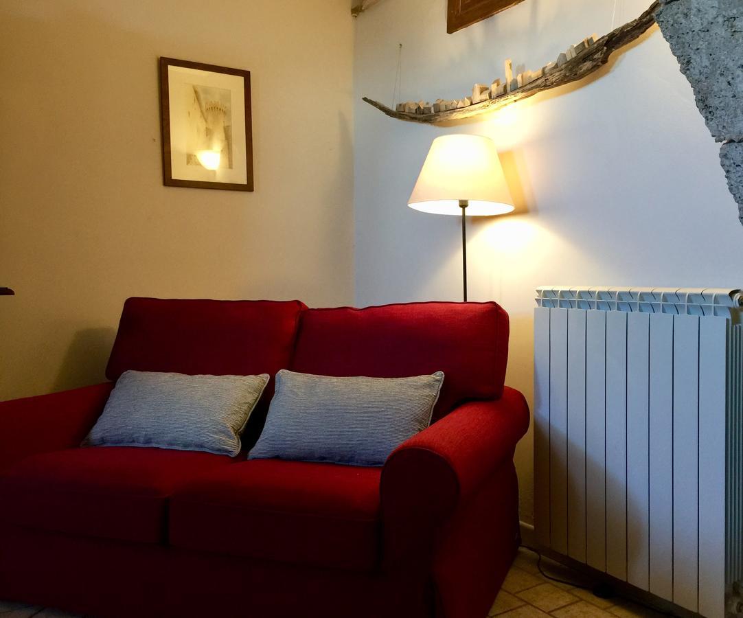Residenza La Torre Aparthotel Santo Stefano Di Sessanio Exteriör bild