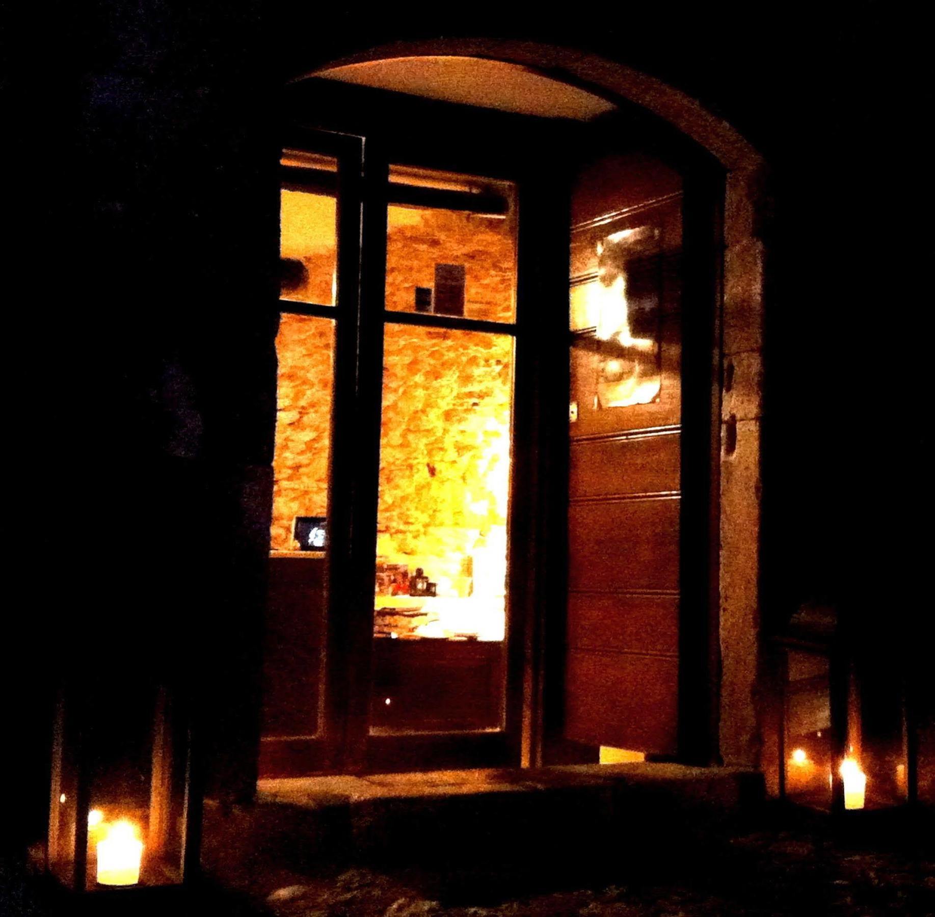Residenza La Torre Aparthotel Santo Stefano Di Sessanio Exteriör bild
