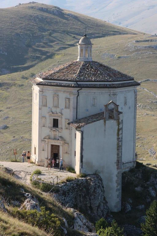 Residenza La Torre Aparthotel Santo Stefano Di Sessanio Exteriör bild