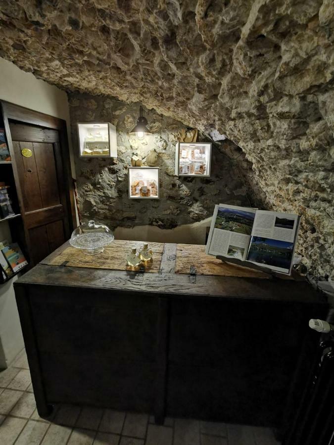 Residenza La Torre Aparthotel Santo Stefano Di Sessanio Exteriör bild