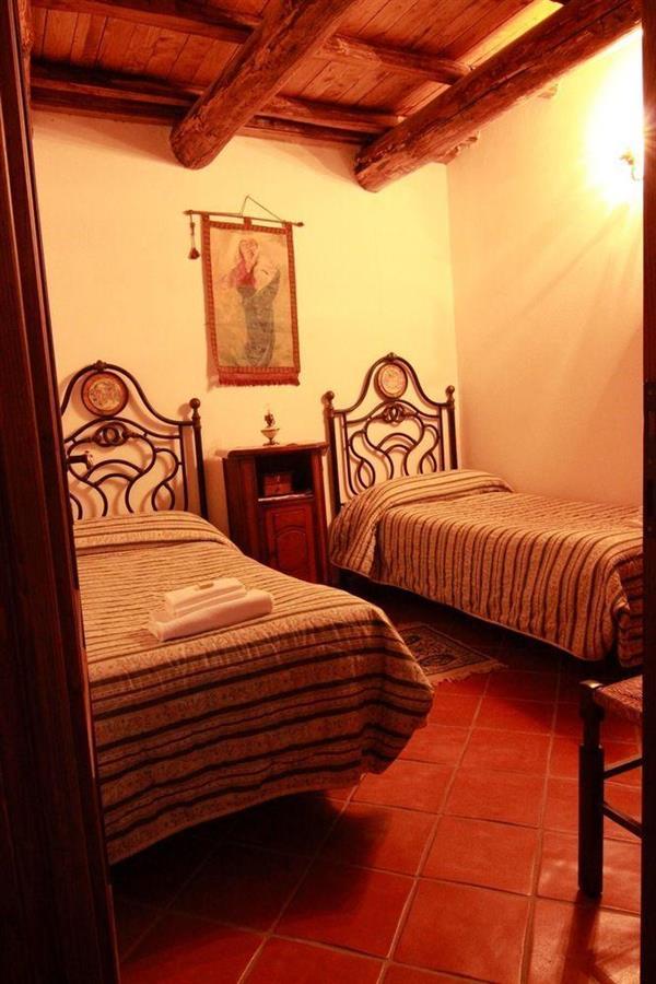 Residenza La Torre Aparthotel Santo Stefano Di Sessanio Exteriör bild